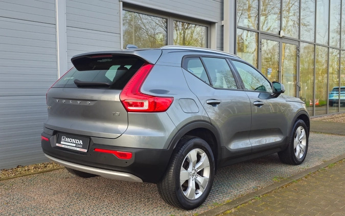 Volvo XC 40 cena 98900 przebieg: 66100, rok produkcji 2018 z Skwierzyna małe 56